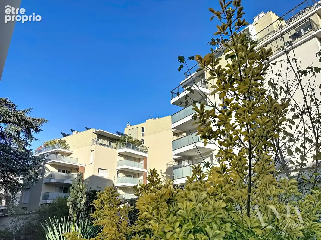 T2 de 45 M2 avec terrasse de 25 M2 étage élevé 69100 Villeurbanne - photo 8