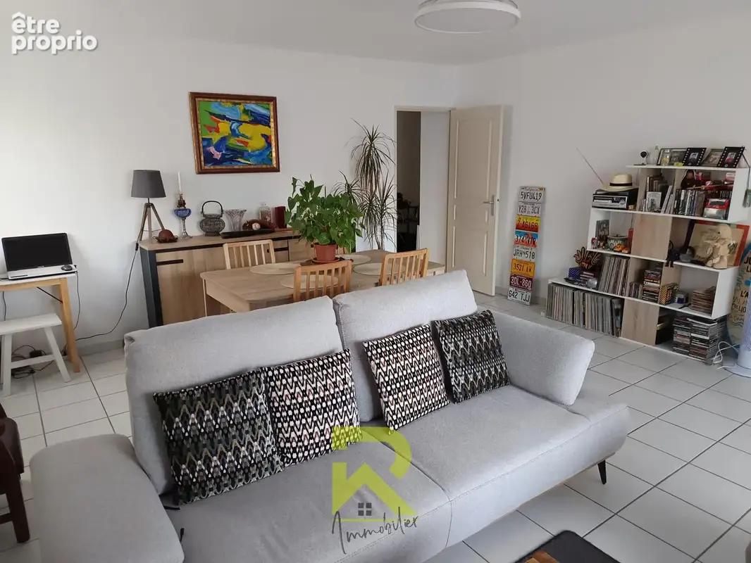 Appartement T3 en résidence sécurisée avec terrasse et place de parking  quartier Jean Moulin - photo 6