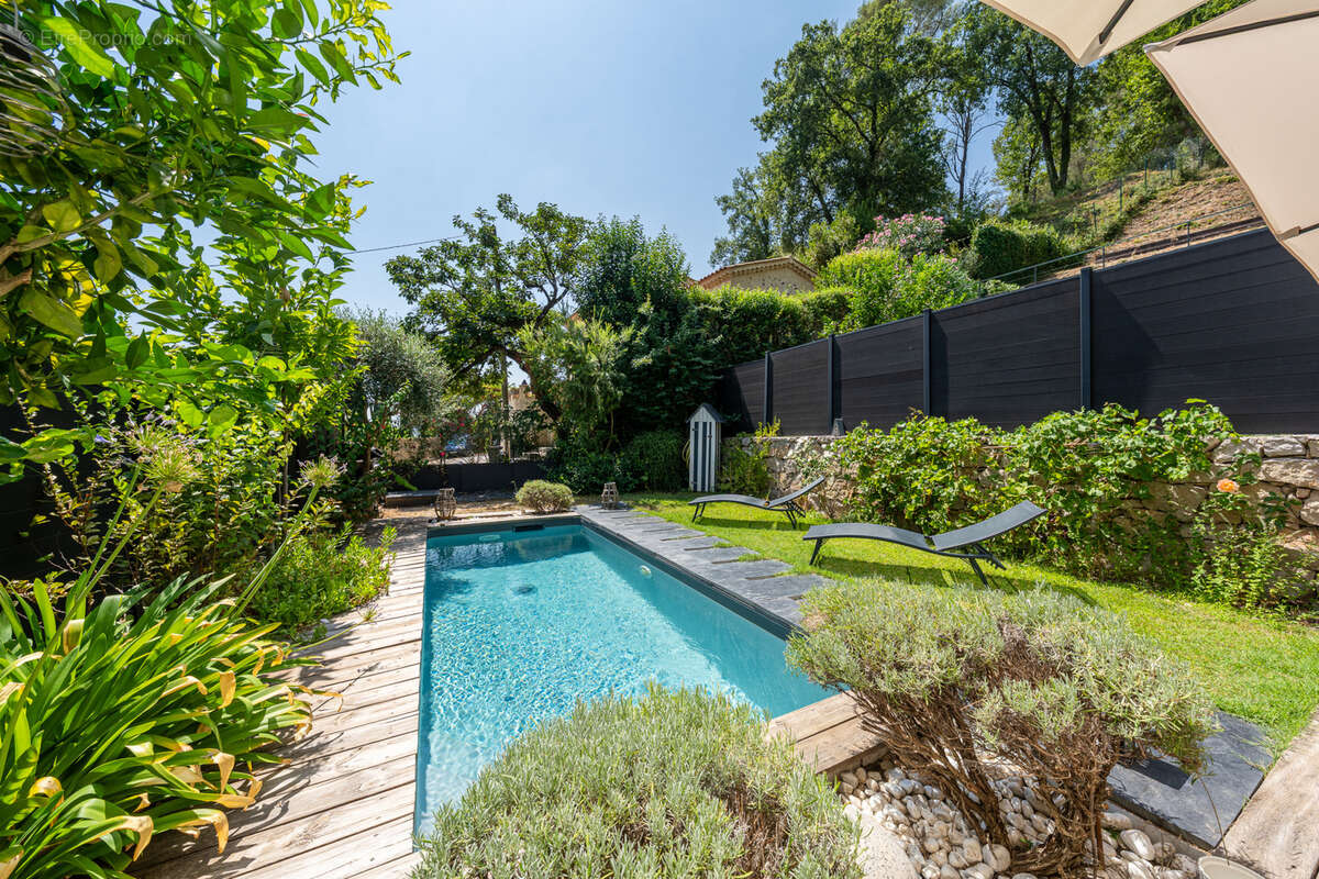 Villa jumelée familiale avec jardin intimiste et piscine   La Colle-sur-Loup - photo 2