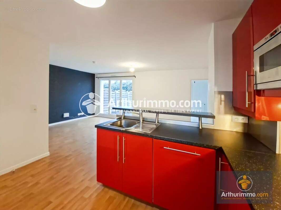 Appartement à SAINT-PIERRE-DU-PERRAY