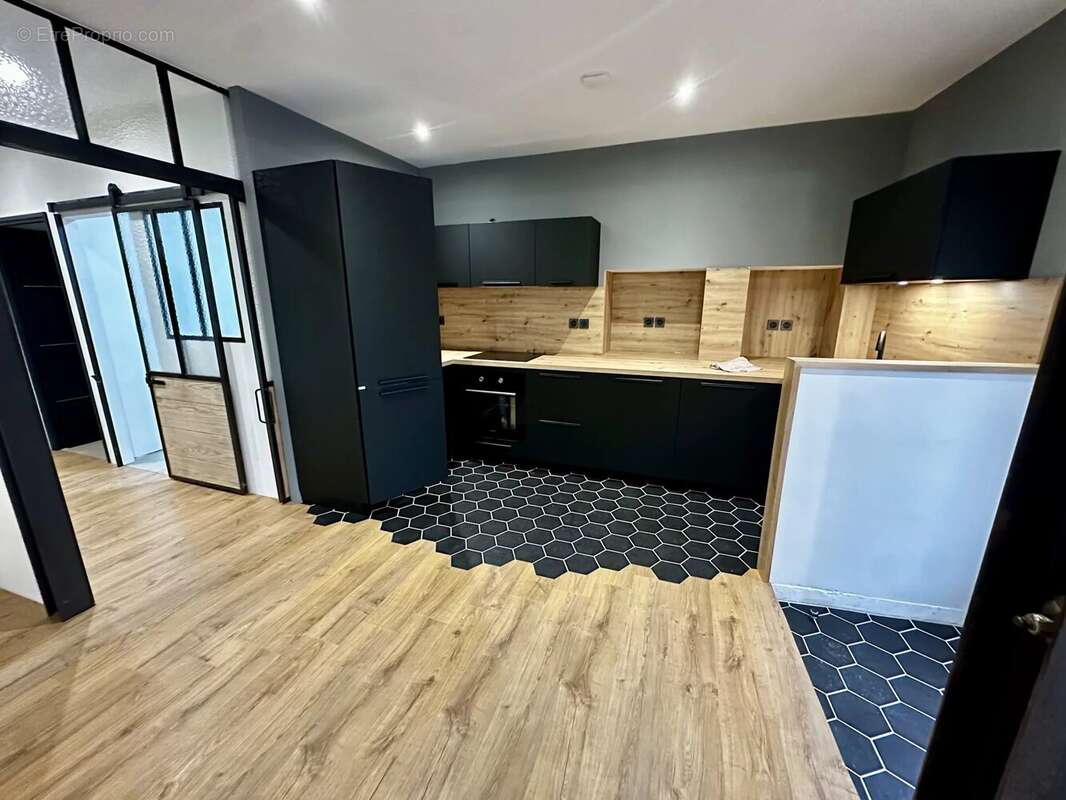 Appartement à MONTBAZIN