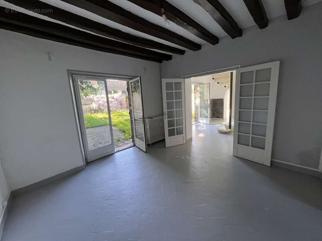 Maison à SAINT-CHERON