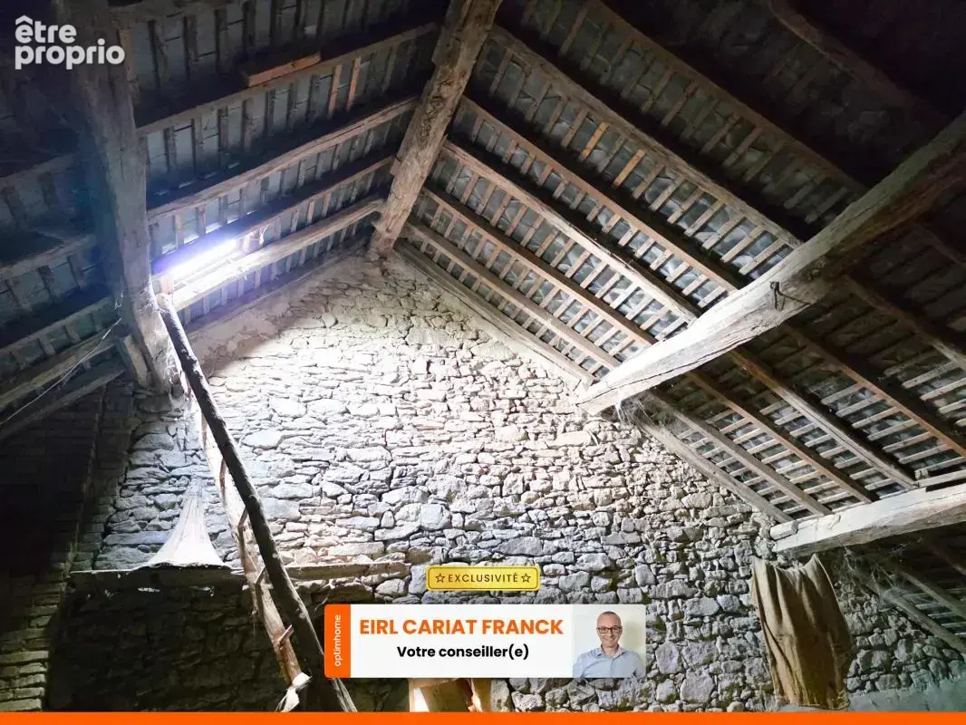 Maison en pierre de 118 m² sur étage, l’ensemble sur 910 m² de terrain clos avec des dépendances : - photo 20