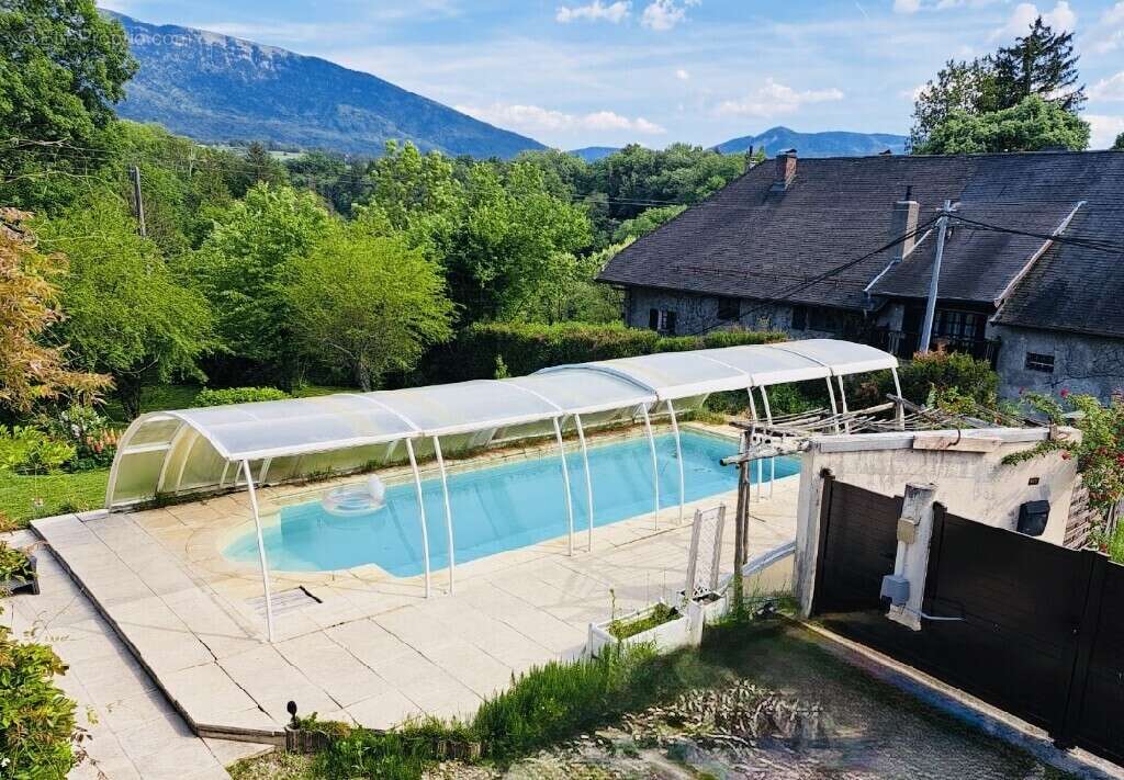 Maison à CHAPEIRY
