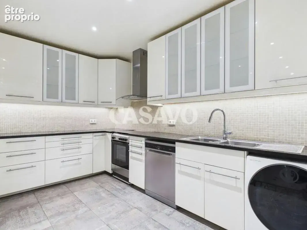 Vente Appartement 6 pièces de 167m² - 75015 Paris - photo 12