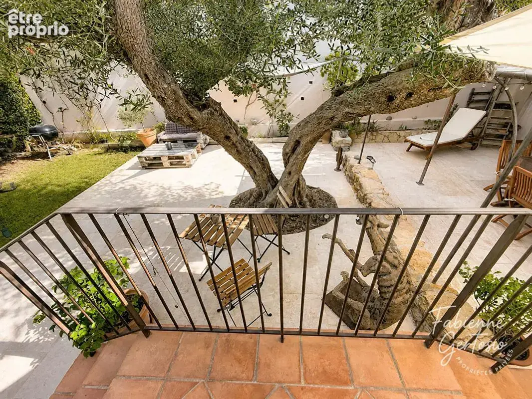 Toulon - Bastide provençale sur terrain de 551m2 - photo 14