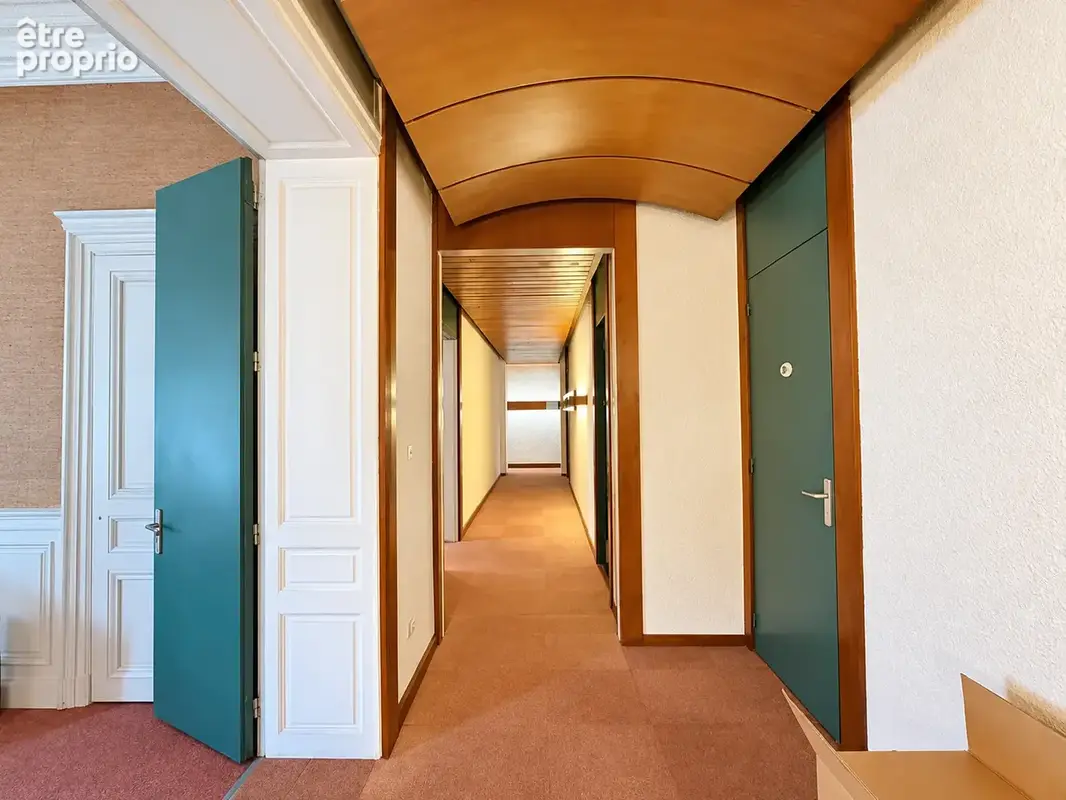 GRENOBLE- Place de Verdun - Appartement 183 m2 avec Garage - photo 3