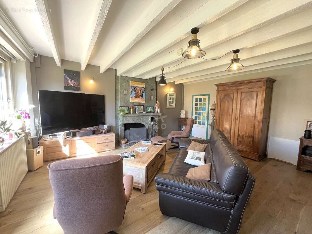 Maison à SAINT-GEORGES-DE-MONTAIGU