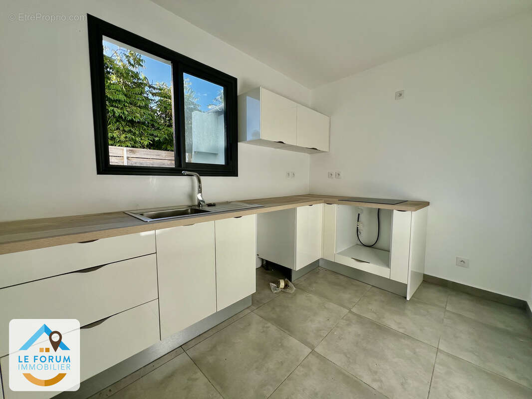 Saint pierre 97410 - villa f4 neuve et fonctionnelle - terrasse - tout à l'égout - terrain piscinable - photo 2