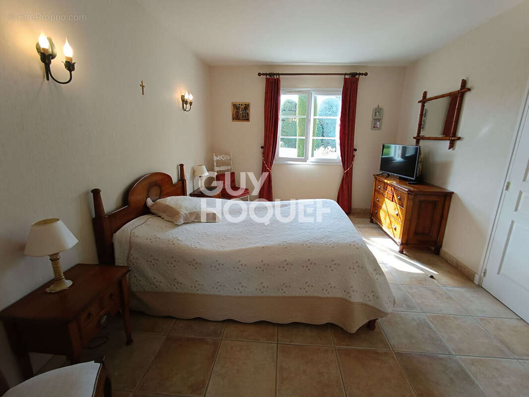 Maison à BOISSET-LES-MONTROND