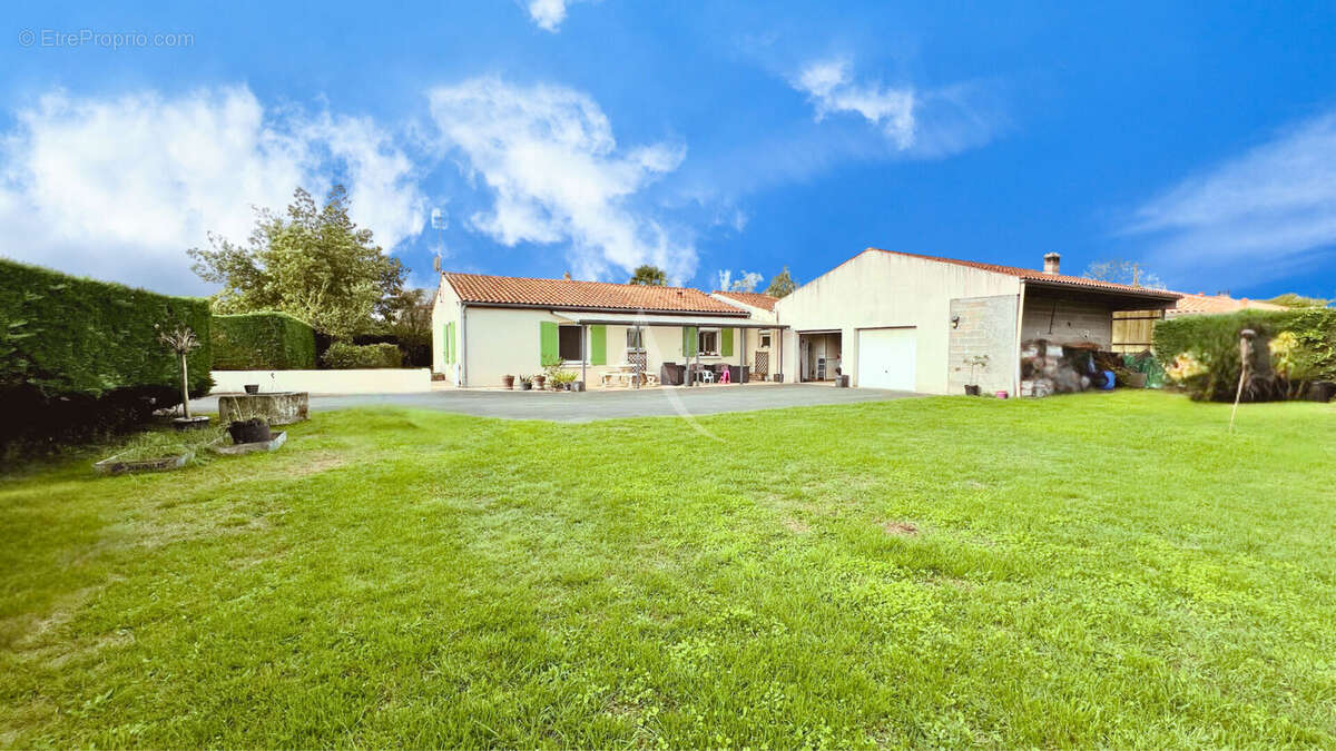 Maison à NIEULLE-SUR-SEUDRE