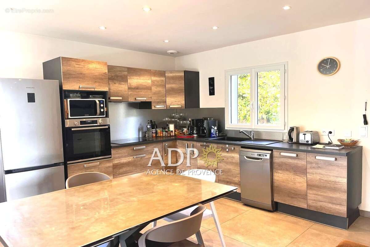 Maison à SAINT-VALLIER-DE-THIEY