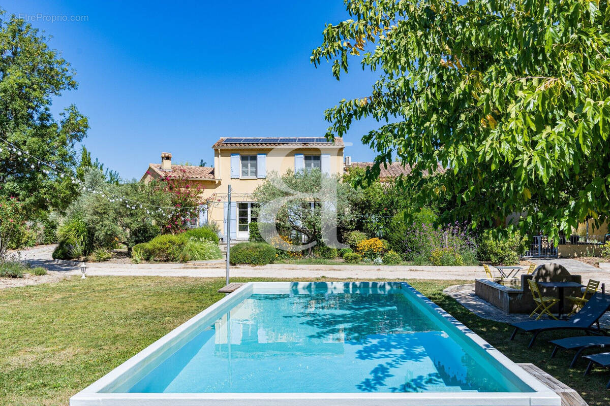 Maison à VAISON-LA-ROMAINE