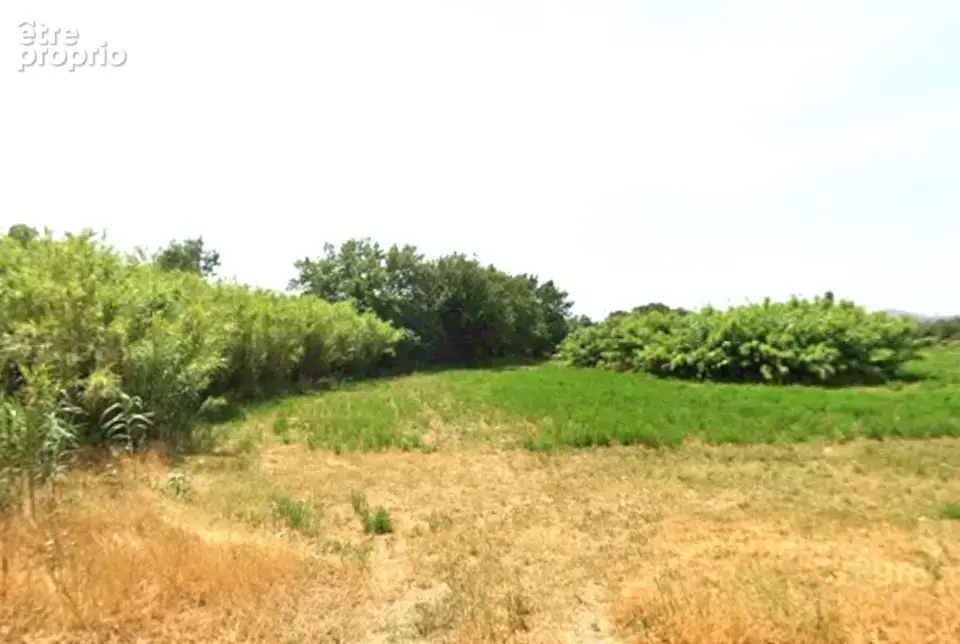 Terrain 590 m² à Villeneuve-La-Riviere  - photo 2