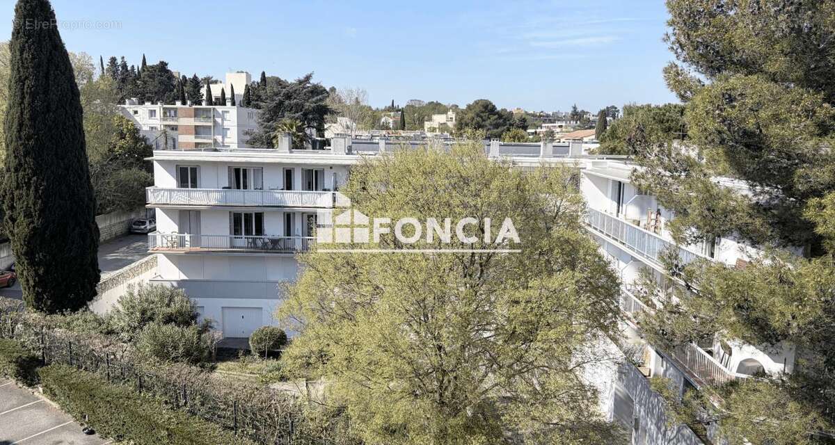 Appartement f3 proche des arceaux avec cave et parking - photo 3