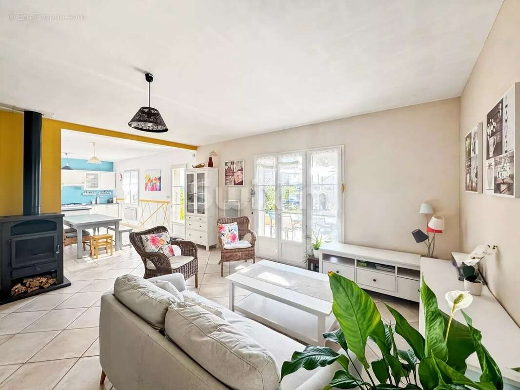 Maison à SAINT-PAULET-DE-CAISSON