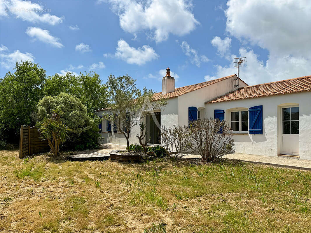 Maison au calme d'une impasse avec vue dégagée à 500m du bourg - photo 2
