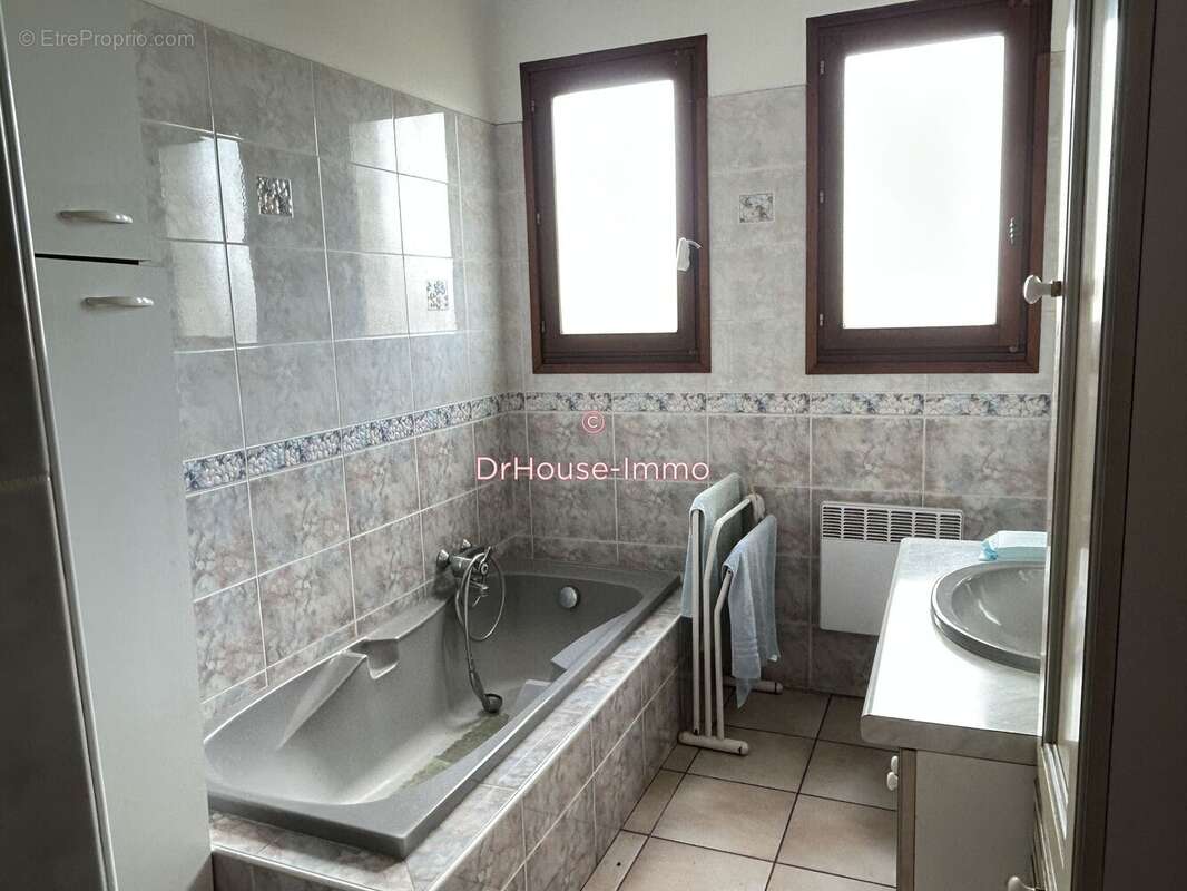 Maison à SAINT-CYPRIEN