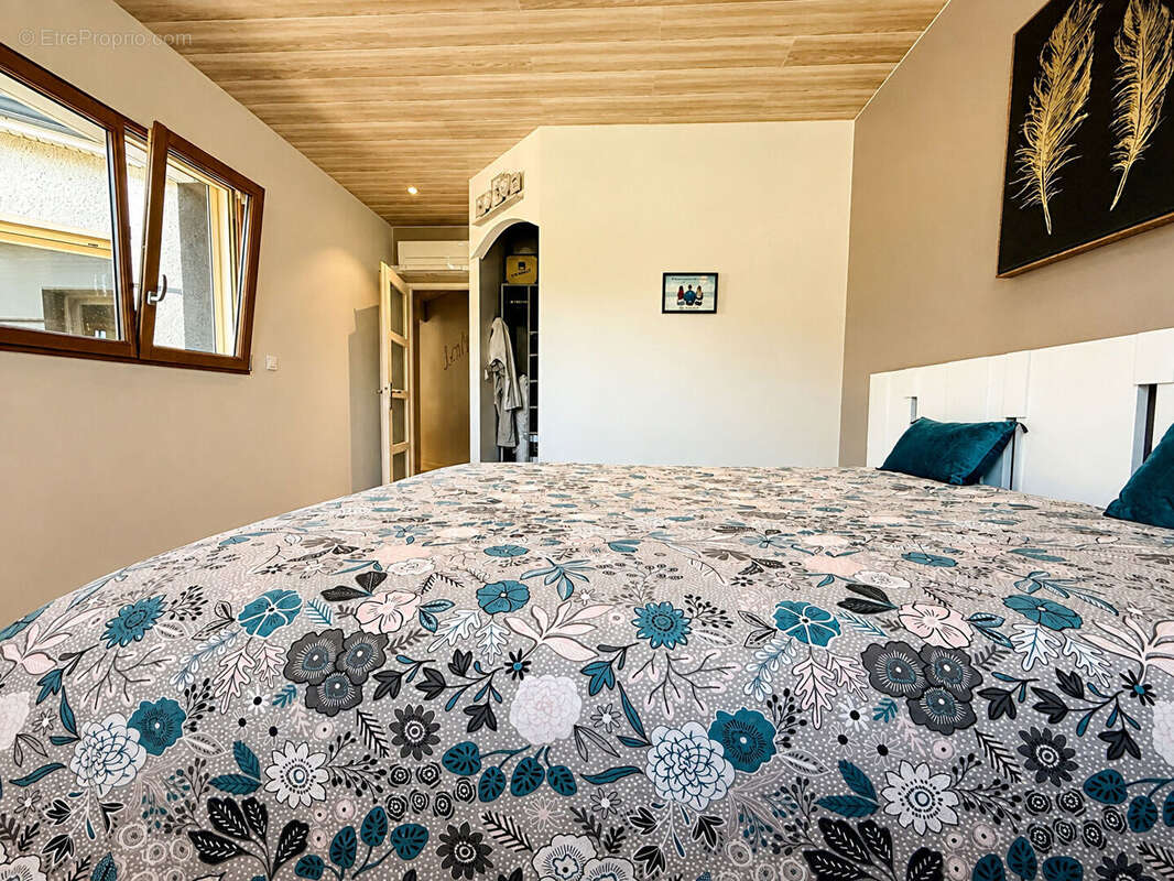 Maison 300m² à coutras - photo 5