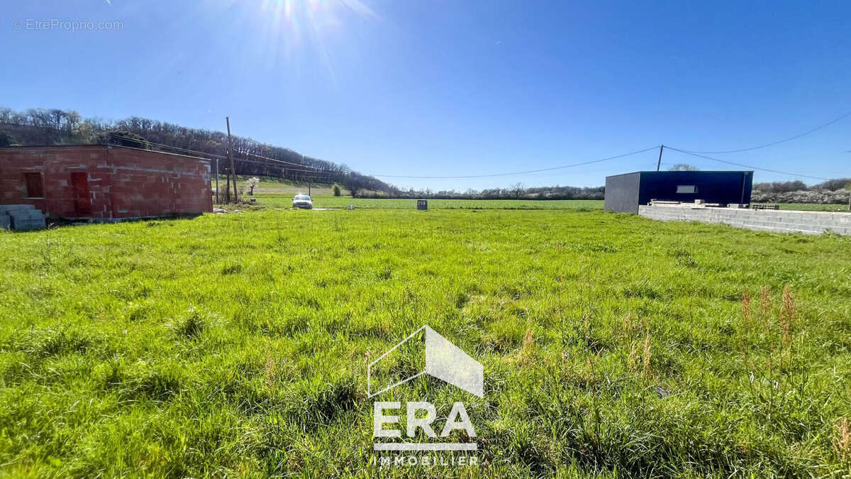 Terrain à LE SEQUESTRE