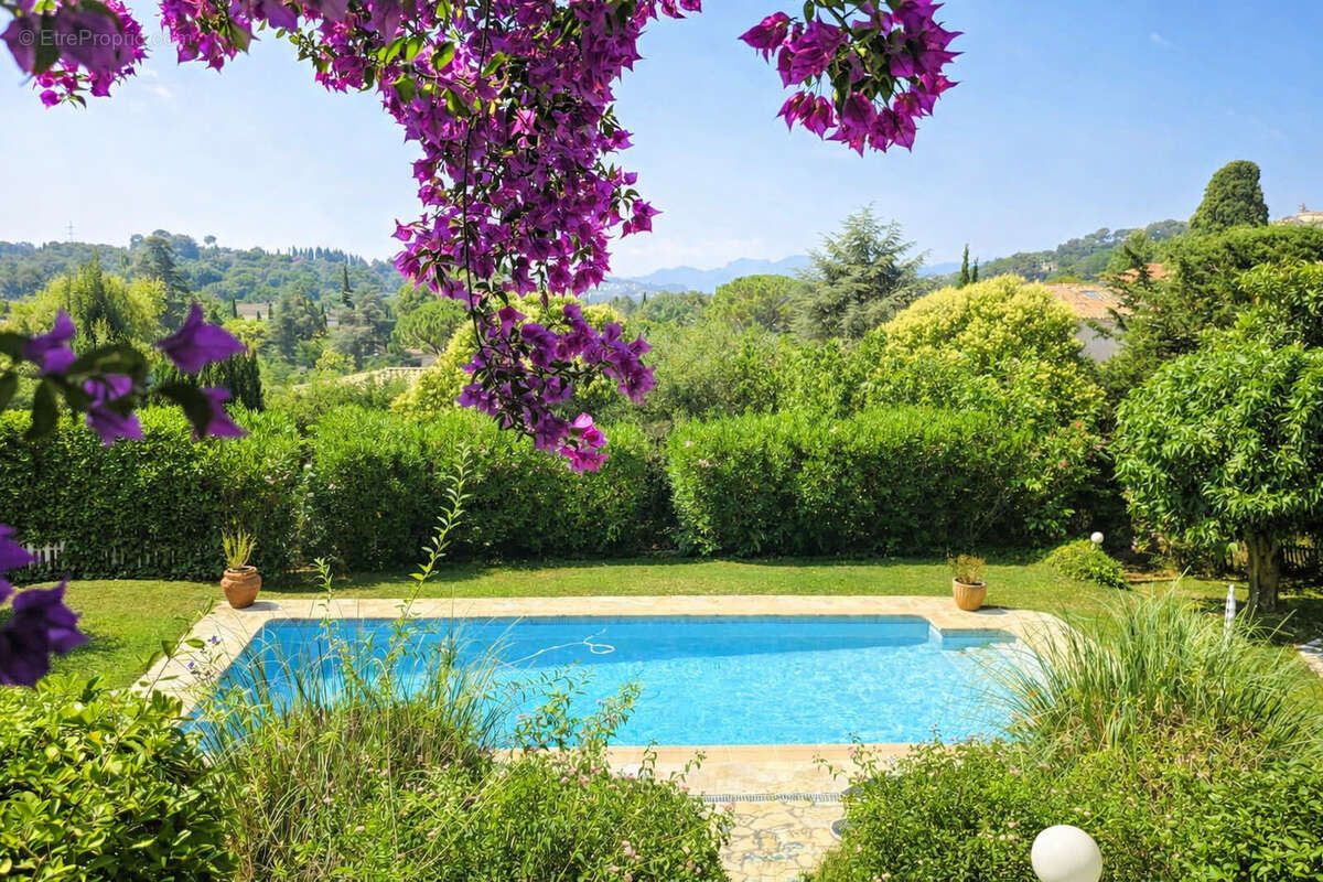 Autre à MOUGINS