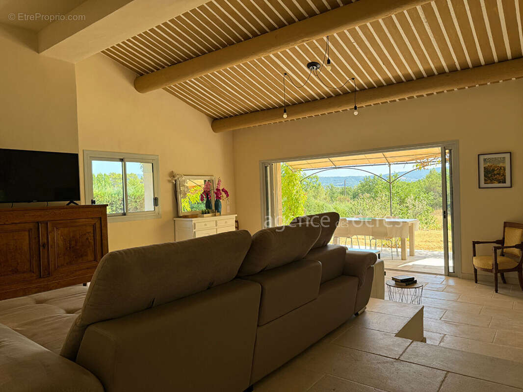 Maison à ROUSSILLON