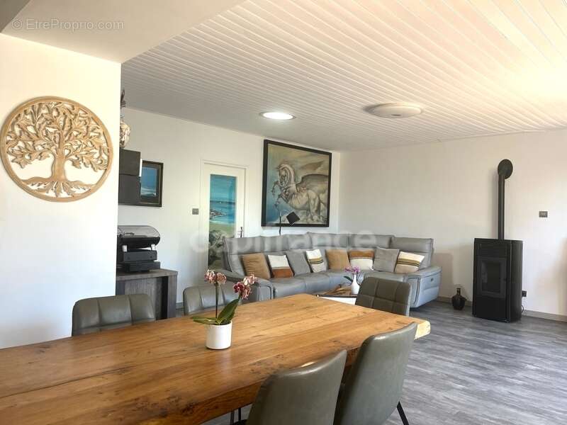 Propriété avec dépendances au coeur d’un jardin paysager– 230 m² habitables – À 10 min des plages des Sables-d'Olonne - photo 18