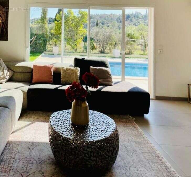URGENT! Villa 9/10 pièces de 250m² sur terrain de 1250m² avec piscine à vendre / Céret 66400-66490 Vivès _ Saint-Jean-Pla-de-Cor - photo 3