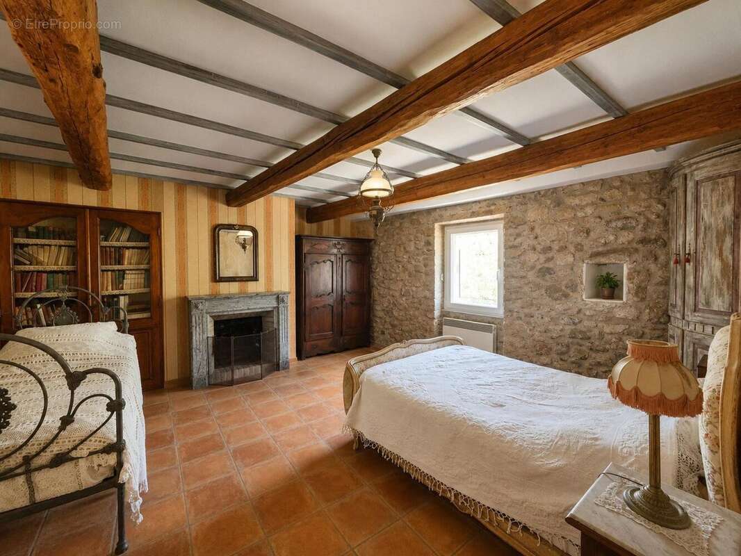 Photo 8 - Maison à SAINT-MARTIN-SUR-LAVEZON