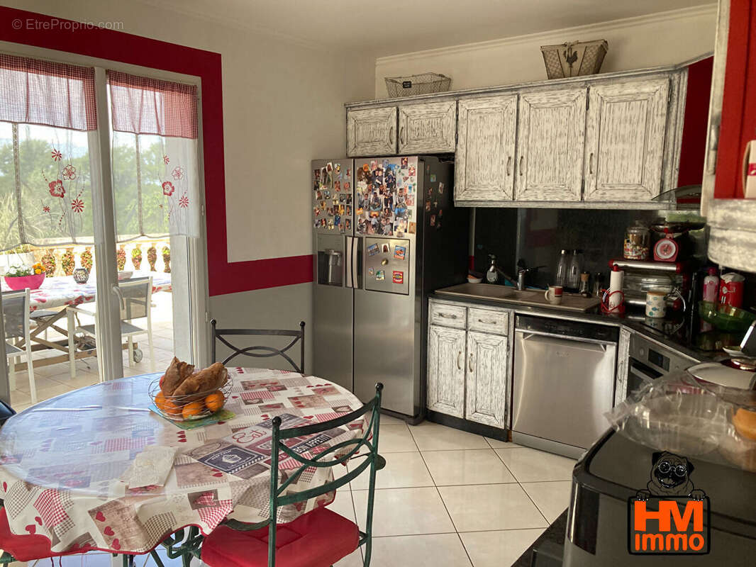 Maison à SAINT-JUST-LE-MARTEL