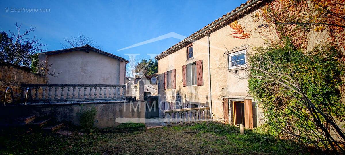 Maison à PALAJA