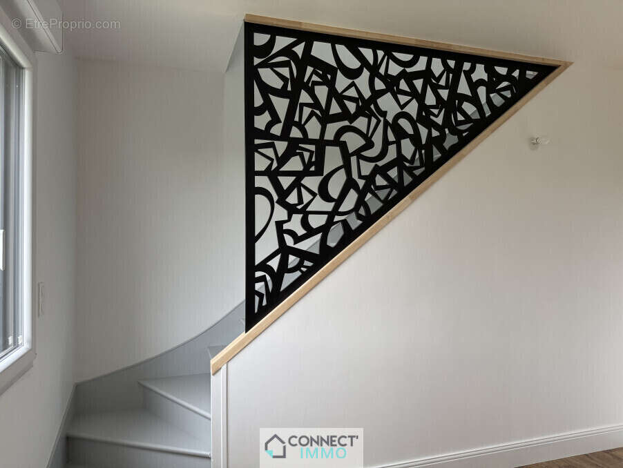 Maison à CHATEAUNEUF-DU-FAOU