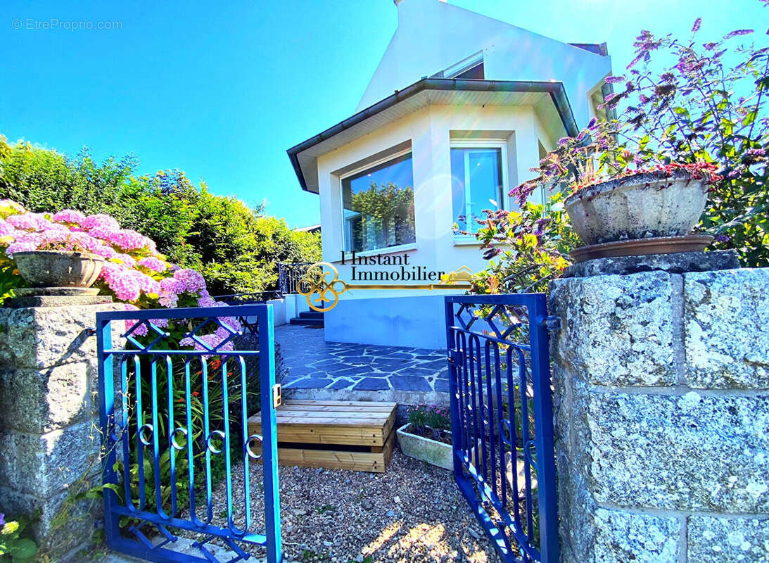 Maison à PLOUEZOC'H