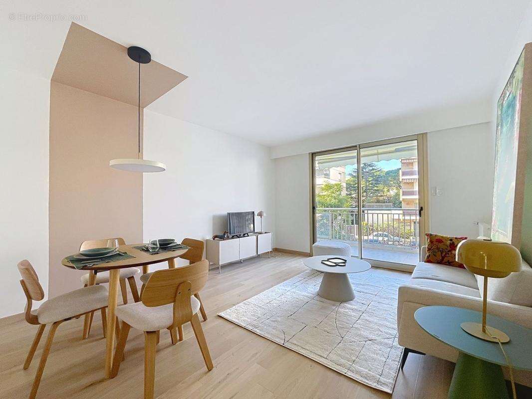 Appartement À Vendre - photo 3