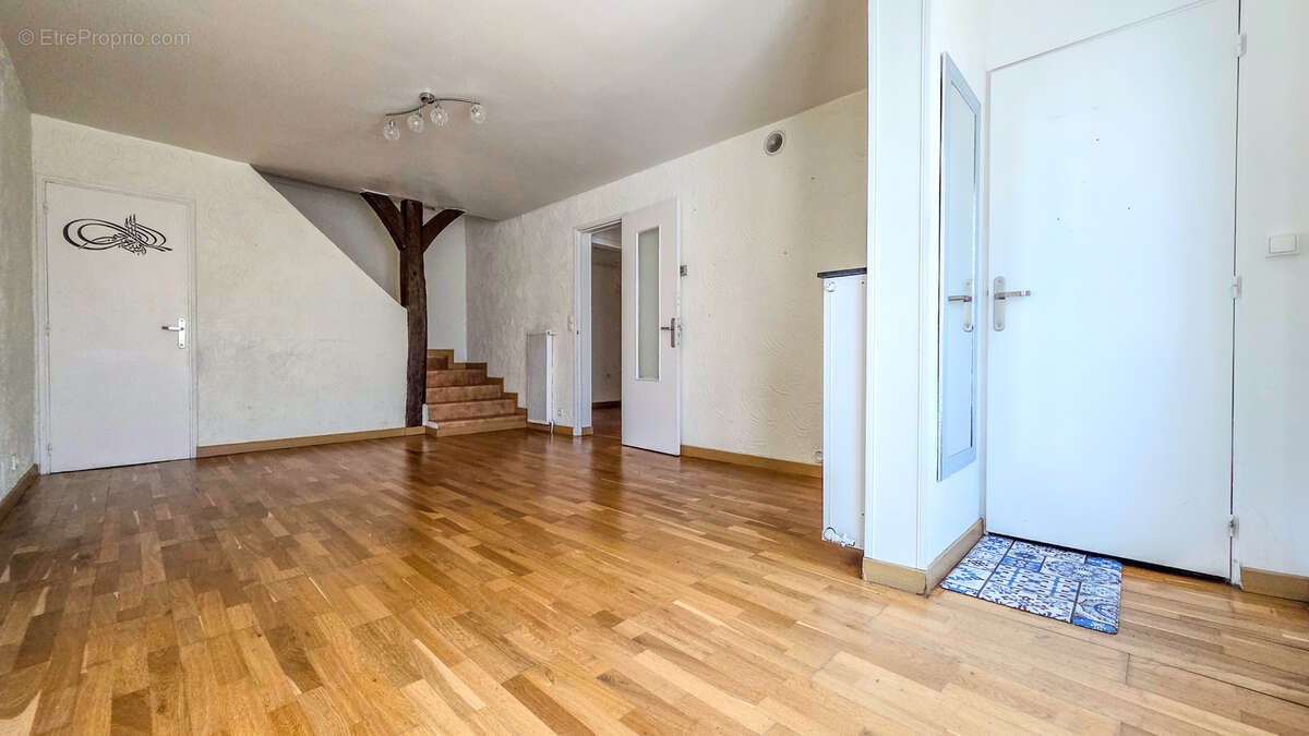 Appartement à CARRIERES-SOUS-POISSY