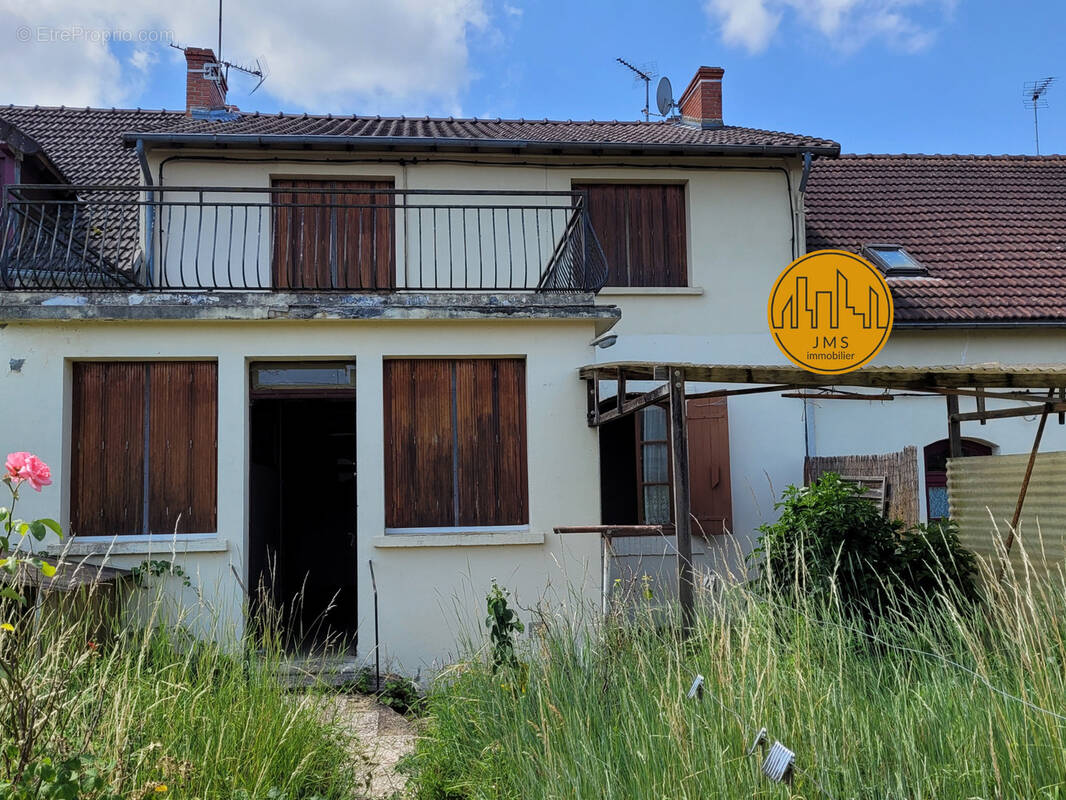 Maison à NOYANT-D'ALLIER