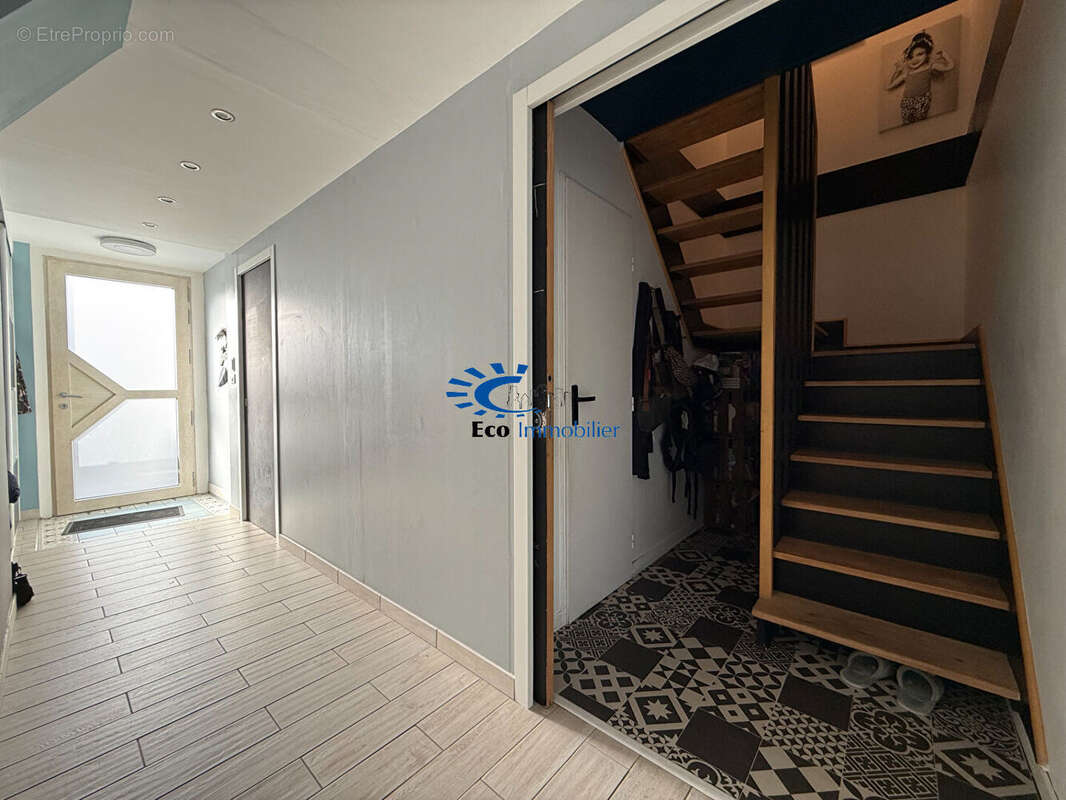 Maison à SAINT-ROGATIEN