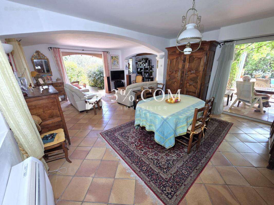 Maison à SAINT-RAPHAEL