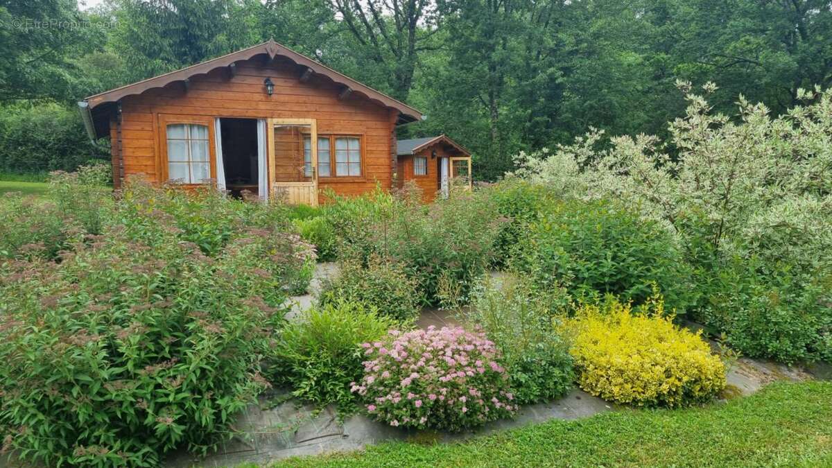 Terrain  constructible Saint Denis D' Orques 2900 m2 - photo 6