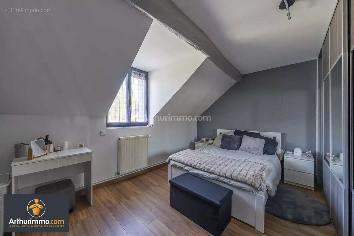 Appartement à SAINT-SAUVEUR-SUR-ECOLE