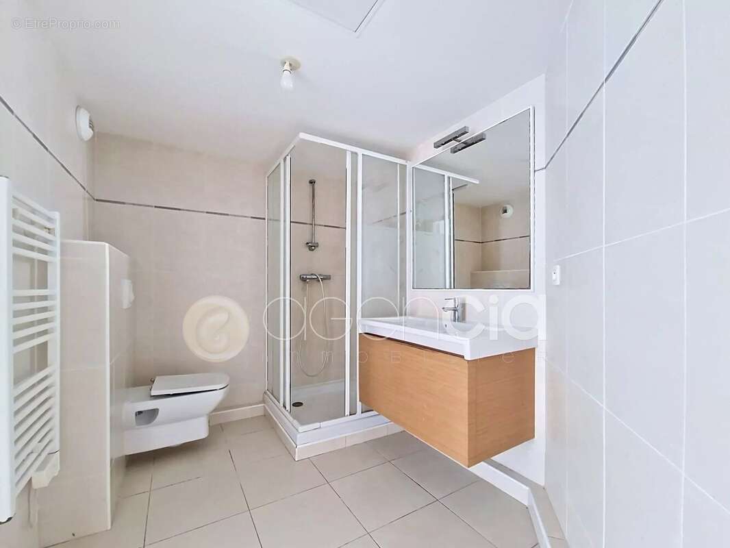 Appartement à MANDELIEU-LA-NAPOULE
