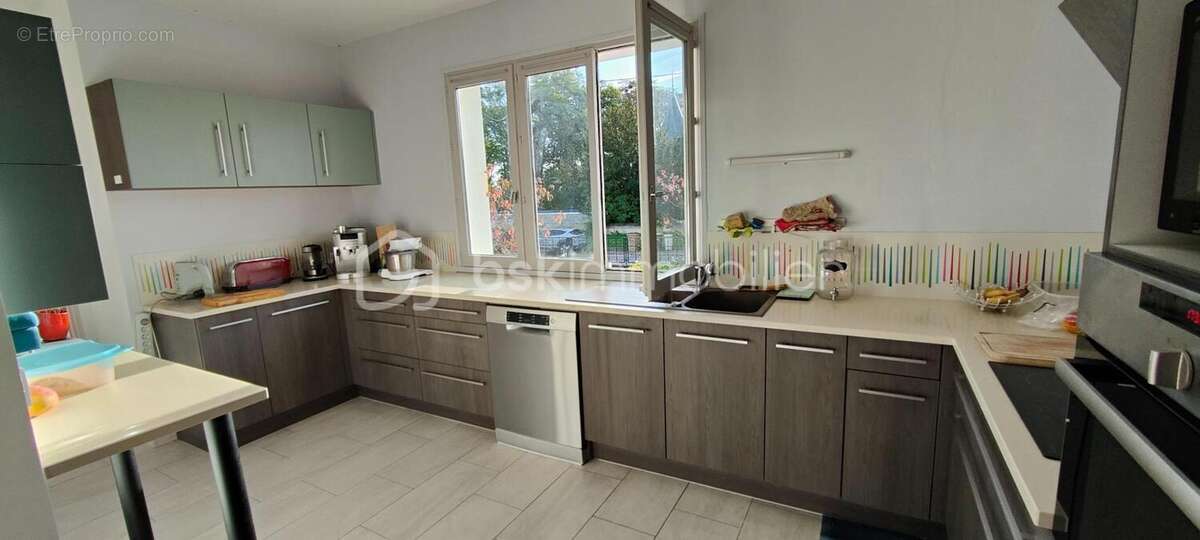 Maison à VARENNES-VAUZELLES