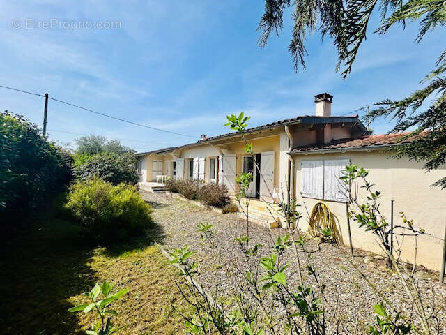 Maison à VIC-EN-BIGORRE