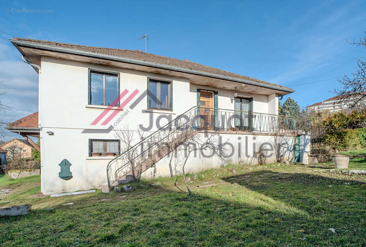 Maison à LONS-LE-SAUNIER