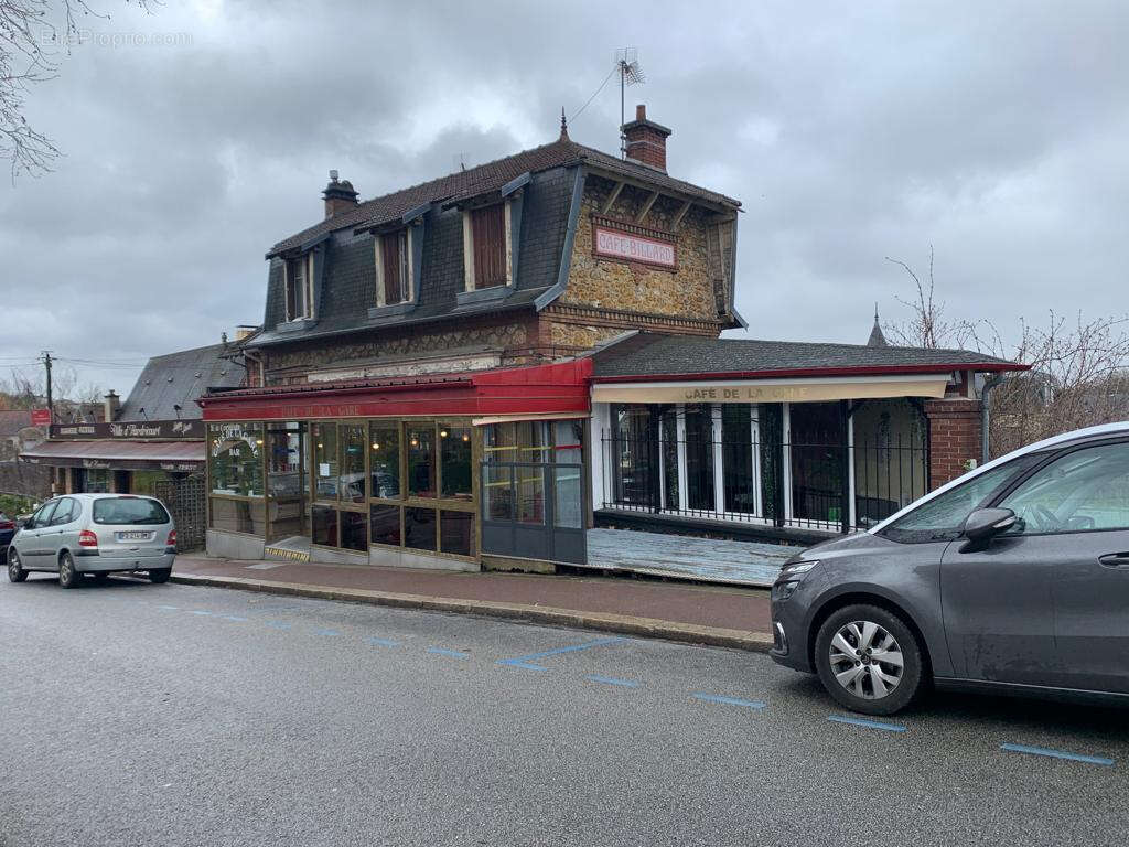 Appartement à HARDRICOURT