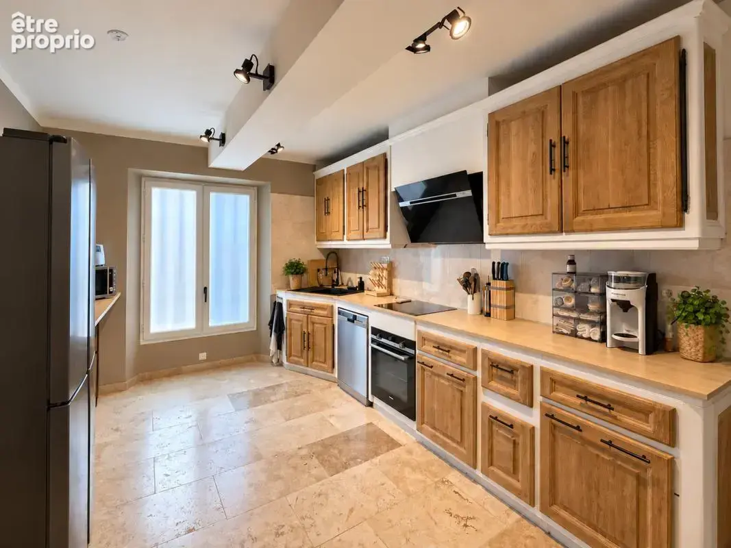 Maison 5 pièces 136 m² à vendre à Vins-Sur-Caramy (83170) - photo 2
