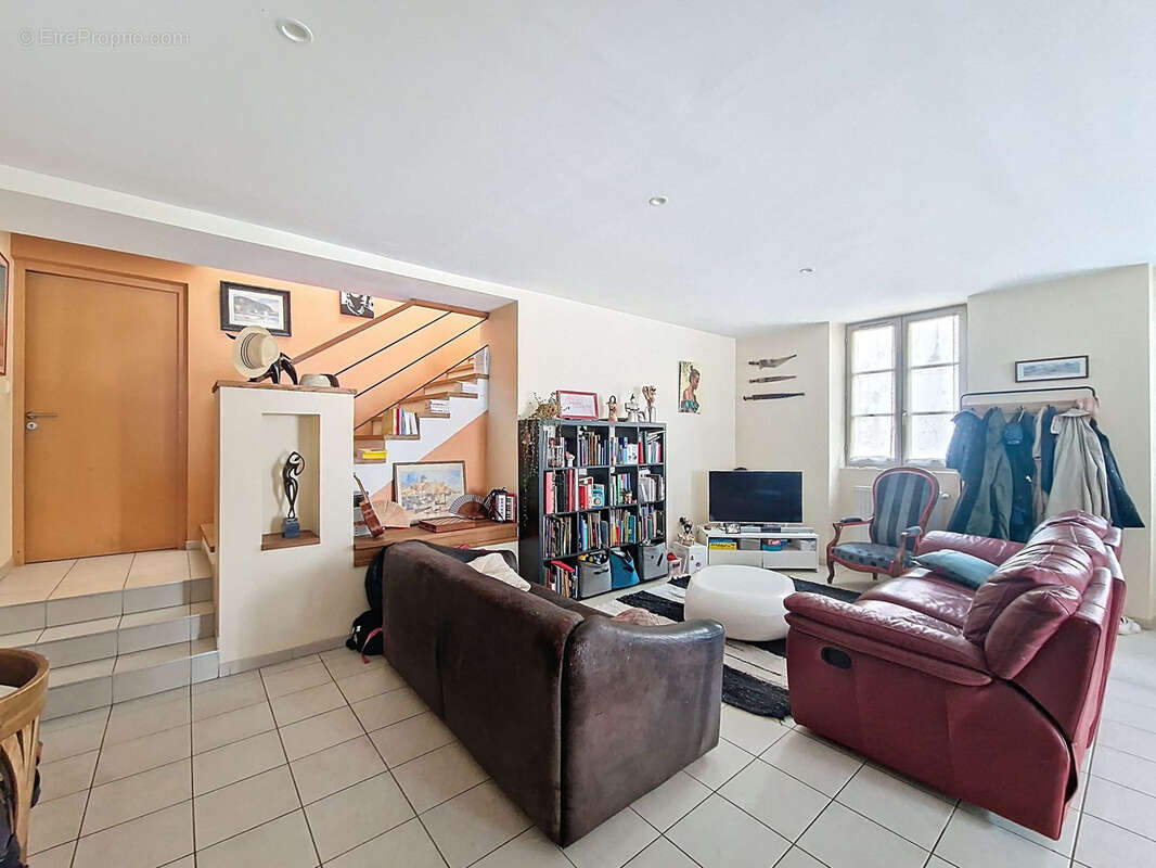 Maison à SAINT-MACAIRE