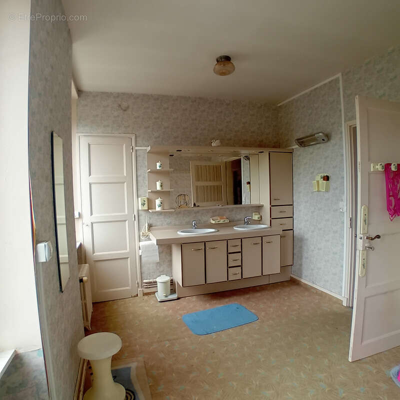 Maison à LA LANDE-PATRY