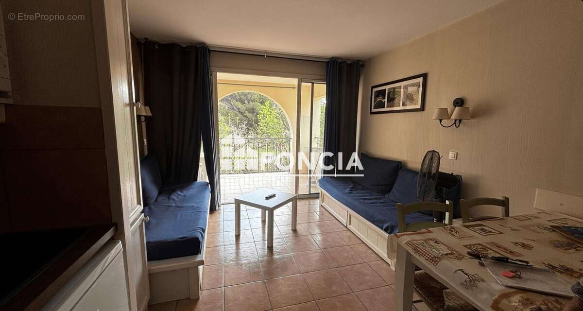 Appartement à SIX-FOURS-LES-PLAGES