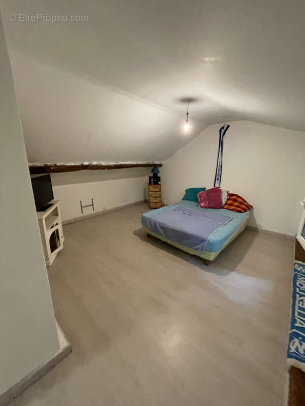 Maison à SAINT-REMY-CHAUSSEE